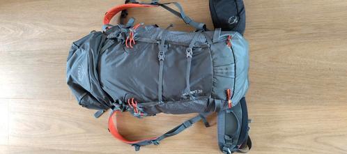 Osprey mutant 38L met heupvakje, Sport en Fitness, Bergsport en Wandelen, Zo goed als nieuw, Rugzak, Ophalen of Verzenden