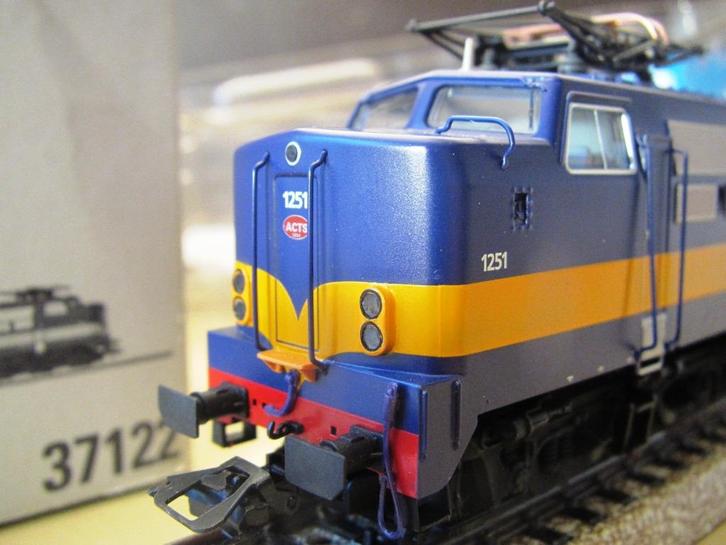 Märklin H0 37122 ACTS  digitaal 1251 serie 1200 in OVP 2008, Hobby en Vrije tijd, Modeltreinen | H0, Zo goed als nieuw, Locomotief
