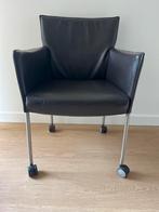 Design on Stock ‘Amra’ Eetkamerstoelen (4), Huis en Inrichting, Stoelen, Ophalen, Zwart, Leer, Zo goed als nieuw