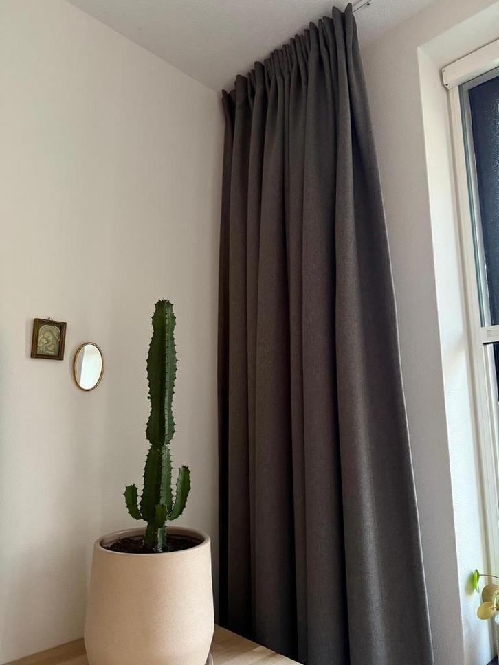 Gordijnen verduisterend grijs 260cm hoog, Huis en Inrichting, Stoffering | Gordijnen en Lamellen, Zo goed als nieuw, 200 cm of meer