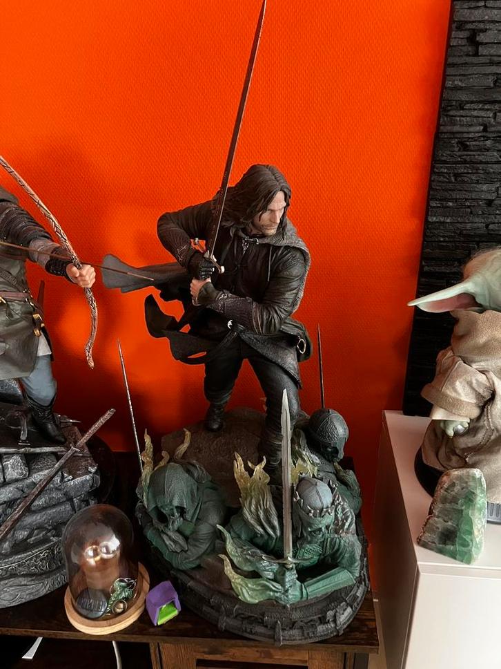 Prime 1 studio Lord of the Rings Aragorn DX 1/4 svale statue, Verzamelen, Lord of the Rings, Zo goed als nieuw, Beeldje of Buste