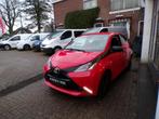 Toyota Aygo 1.0 VVT-i 5-Drs Black & Red € 7.450,00, Auto's, Toyota, 4 stoelen, Bedrijf, Handgeschakeld, Nieuw