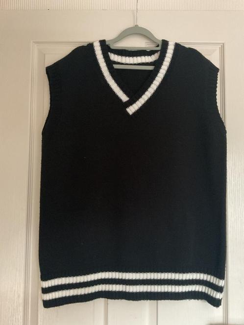 Z.g.a.n. mooie zwarte gebreide spencer. Mt 42/44, Kleding | Dames, Truien en Vesten, Zo goed als nieuw, Maat 42/44 (L), Zwart