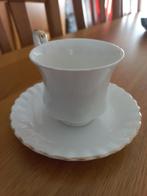 Royal Albert mokka kopje wit puntgaaf, Antiek en Kunst, Ophalen