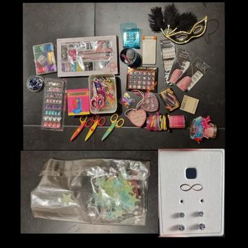 Nieuwe Knutselspullen, Nagel, Make-up, Sieraden & Knuffels beschikbaar voor biedingen