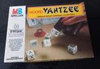 Woord Yahtzee - MB Spellen, Ophalen of Verzenden, Vijf spelers of meer, Reisspel, Gebruikt
