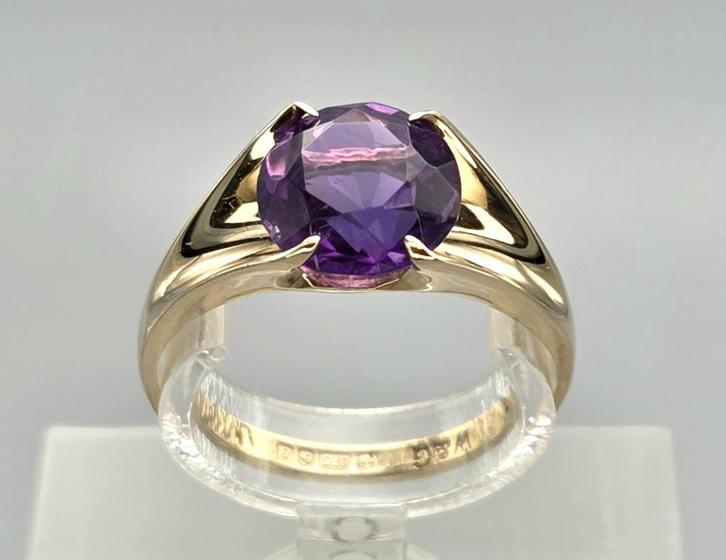 Gouden Vintage design ring met edelsteen amethist. 2025/612., Sieraden, Tassen en Uiterlijk, Antieke sieraden, Ring, Goud, Met edelsteen