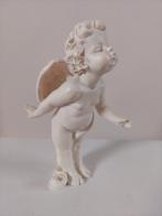 Polystone engel jongen hoogte 15 cm brocante., Verzamelen, Ophalen of Verzenden, Zo goed als nieuw, Hummel