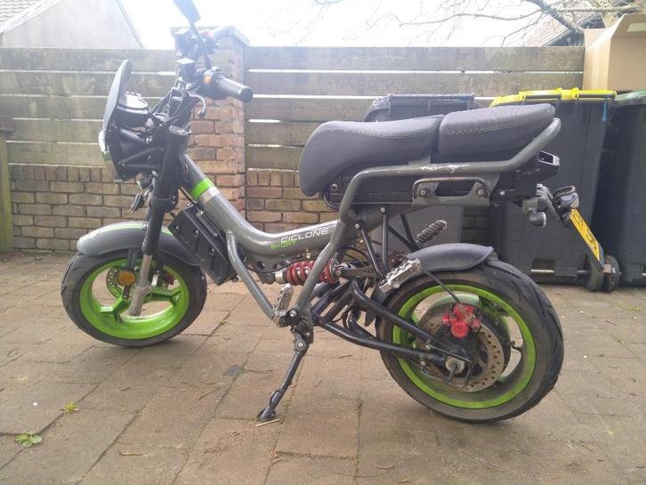 Elektrische Scooter Garelli (Superleuk Design), Fietsen en Brommers, Scooters | Overige merken, Gebruikt, Maximaal 45 km/u, Elektrisch