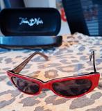 zonnebril/Vintage/ Tres Noire/ Rode/Handmade/Pin up, Overige merken, Zonnebril, Ophalen of Verzenden, Zo goed als nieuw