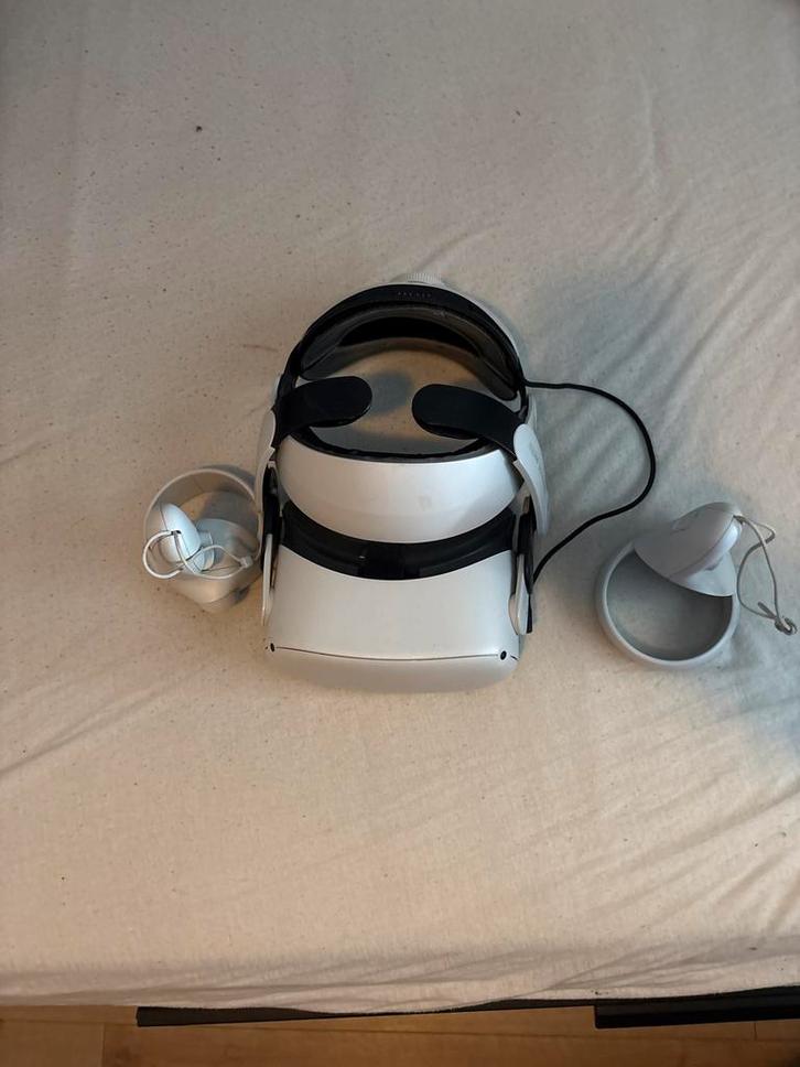 Meta Quest 2 VR Bril - Elite Strap Beschadigd, Spelcomputers en Games, Virtual Reality, Gebruikt, Overige platformen, VR-bril