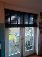 Zwarte houten luxaflex - Stijlvolle raambekleding, Huis en Inrichting, Stoffering | Gordijnen en Lamellen, Ophalen of Verzenden