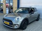 Mini Mini 1.5 Cooper Pepper Business, panoramadak, schuifkan, Voorwielaandrijving, Gebruikt, 4 stoelen, Origineel Nederlands