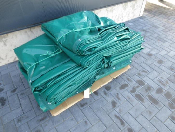 Dekkleed dekzeil 6 x 10 meter 600 grams m2 PVC ogen 100 cm!!, Dieren en Toebehoren, Stalling en Weidegang, Toebehoren, 2 of 3 paarden of pony's