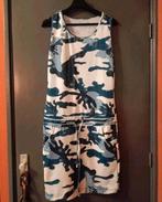 Jurkje
Maat M
Met zakken, Ophalen of Verzenden, Zo goed als nieuw, Blauw, Knielengte