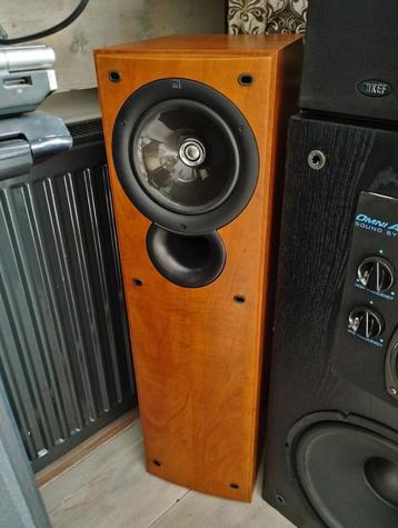 2 Kef speakers 120 Watt rms@8ohm 75cm hoog beschikbaar voor biedingen