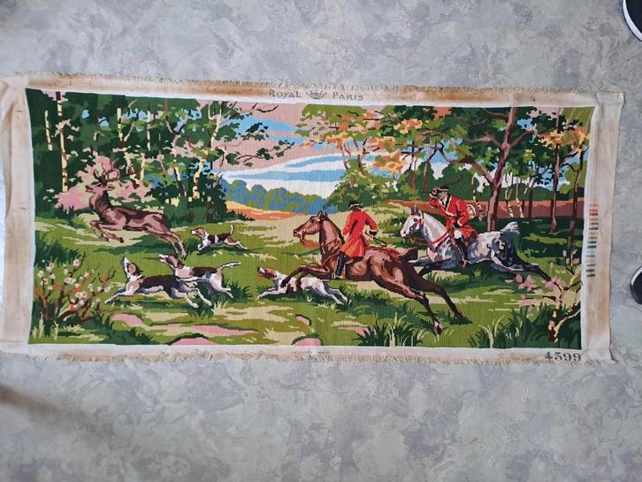 Borduurwerk "Jacht" (paarden - honden - hert), Hobby en Vrije tijd, Borduren en Borduurmachines, Gebruikt, Onderdeel of Toebehoren