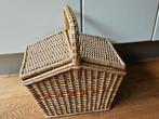 Vintage rieten picknick mand, Ophalen of Verzenden, Zo goed als nieuw
