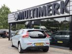 Volvo V40 2.0 T2 Kinetic, Trekhaak, Camera, Climate Control, Auto's, Voorwielaandrijving, 65 €/maand, Gebruikt, Euro 6