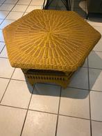 Rotan bijzettafeltje, Huis en Inrichting, Rond, Zo goed als nieuw, 75 cm of meer, Ophalen