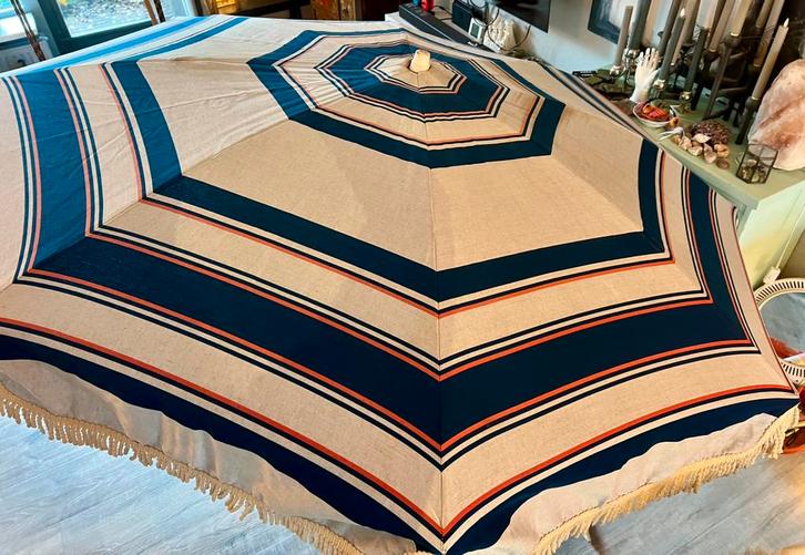 Vintage retro grote gestreepte parasol decoratie kwastjes, Tuin en Terras, Parasols, Gebruikt, Stokparasol, 2 tot 3 meter, Kantelbaar