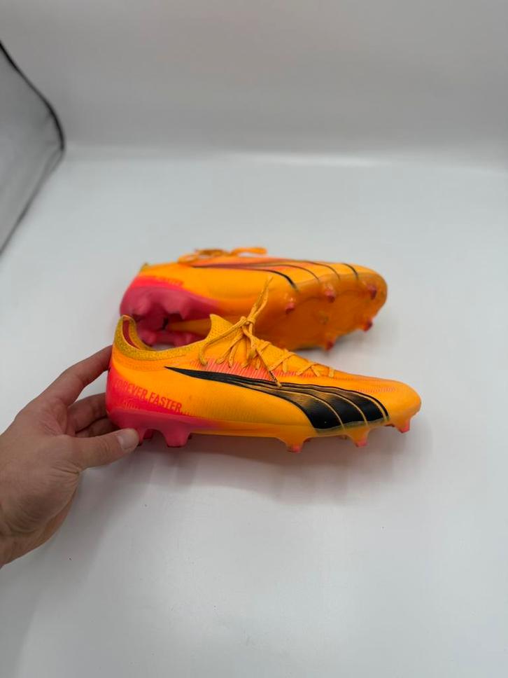 Puma ultra voetbalschoenen duurste versie, Sport en Fitness, Voetbal, Schoenen, Maat XS of kleiner, Ophalen of Verzenden