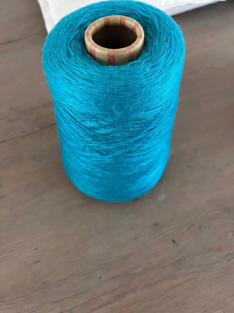 Blauwe/ turquese cone, Ophalen of Verzenden, Zo goed als nieuw, Breien of Haken, Wol of Garen