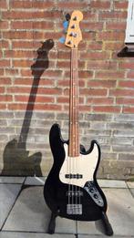 Fender Jazz Bass (inclusief stevige koffer), Muziek en Instrumenten, Ophalen, Gebruikt