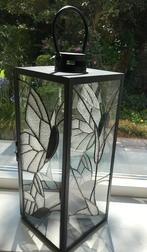 Lantaarn tiffany metaal glas vlinder bloem gedenkteken, Huis en Inrichting, Woonaccessoires | Kandelaars en Kaarsen, Overige materialen