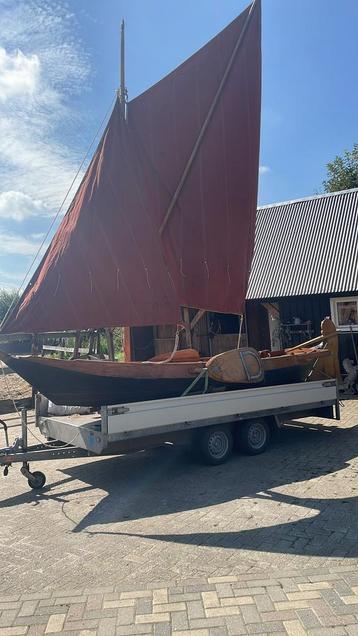 Houten punter scheur beschikbaar voor biedingen