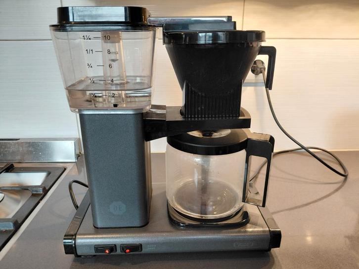 Douwe Egberts Moccamaster Technivorm Koffiezetapparaat, Witgoed en Apparatuur, Koffiezetapparaten, Gebruikt, Gemalen koffie, Koffiemachine