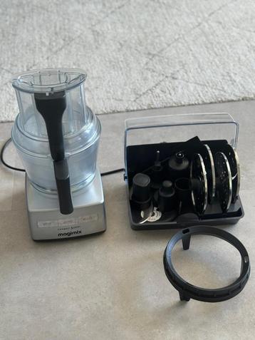 Keukenmachine Magimix - CS 3200 XL beschikbaar voor biedingen