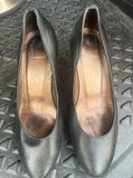Afgedragen Lederen Pumps Maat 34 - Kunstproject?, Kleding | Dames, Schoenen, Ophalen of Verzenden, Gedragen, Zwart, Pumps