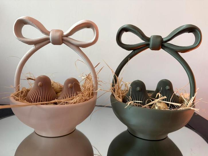 Mandje 3d design met twee kuikens PAASAANBIEDING 🐰, Diversen, Pasen, Nieuw, Ophalen of Verzenden