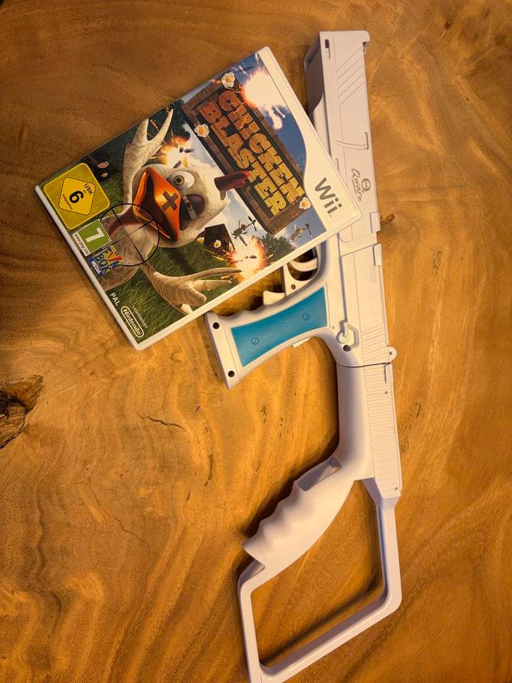 Complete Rode Nintendo Wii Set met Veel Extra's & Games!, Spelcomputers en Games, Spelcomputers | Nintendo Wii, Gebruikt, Met 2 controllers