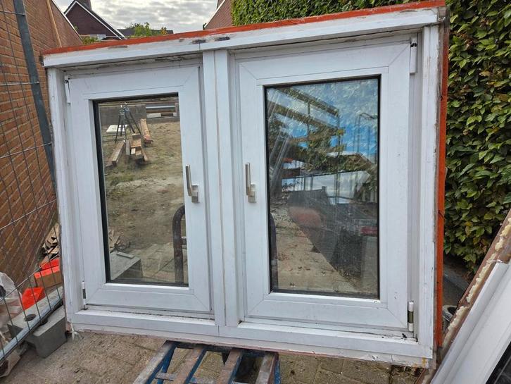 Gebruikte Kunststof Kozijnen -Diverse Maten, Doe-het-zelf en Verbouw, Glas en Ramen, Gebruikt, Gevelraam of Ruit, Dubbelglas, Ophalen