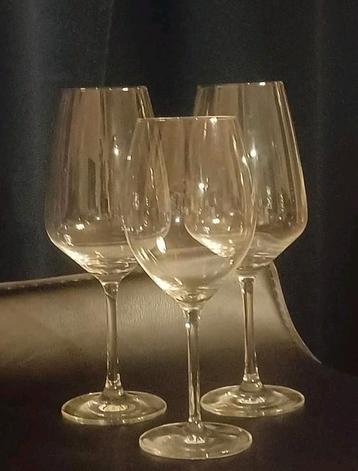 Set van 3 wijnglazen voor gezellig samenzijn  beschikbaar voor biedingen