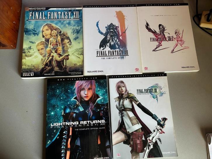 rare strategyguides ps 2 jrpg books, Spelcomputers en Games, Games | Sony PlayStation 2, Zo goed als nieuw, Role Playing Game (Rpg)