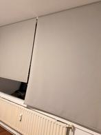 2x grijze (verduisterend) rolgordijnen  (1 gordijn voor €25), Huis en Inrichting, Stoffering | Gordijnen en Lamellen, Ophalen of Verzenden