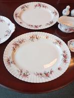 Royal Albert Lavender Rose Engels in Nieuwstaat, Antiek en Kunst, Ophalen of Verzenden