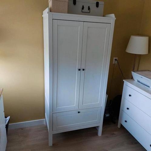 Mooie IKEA kledingkast Sundvik wit (nieuw), Kinderen en Baby's, Kinderkamer | Commodes en Kasten, Zo goed als nieuw, 105 cm of meer