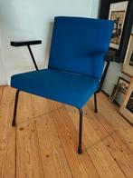 Vintage Wim Rietveld voor Gispen fauteuil stoel model 1401, Huis en Inrichting, Stoelen, Ophalen, Gebruikt, Blauw, Metaal
