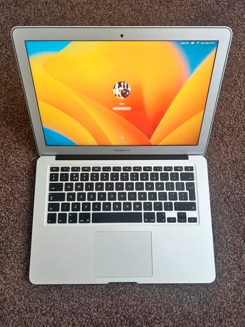 MacBook Air 13-inch 2017 beschikbaar voor biedingen