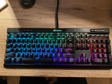 Corsair K70 RGB mk2 mechanisch keyboard