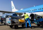 Schiphol medewerker zoekt slaapplek, Contacten en Berichten