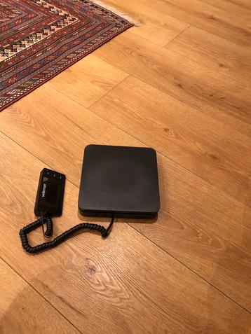 Postweegschaal weegschaal tot 40 kg. Resolutie 5g. beschikbaar voor biedingen