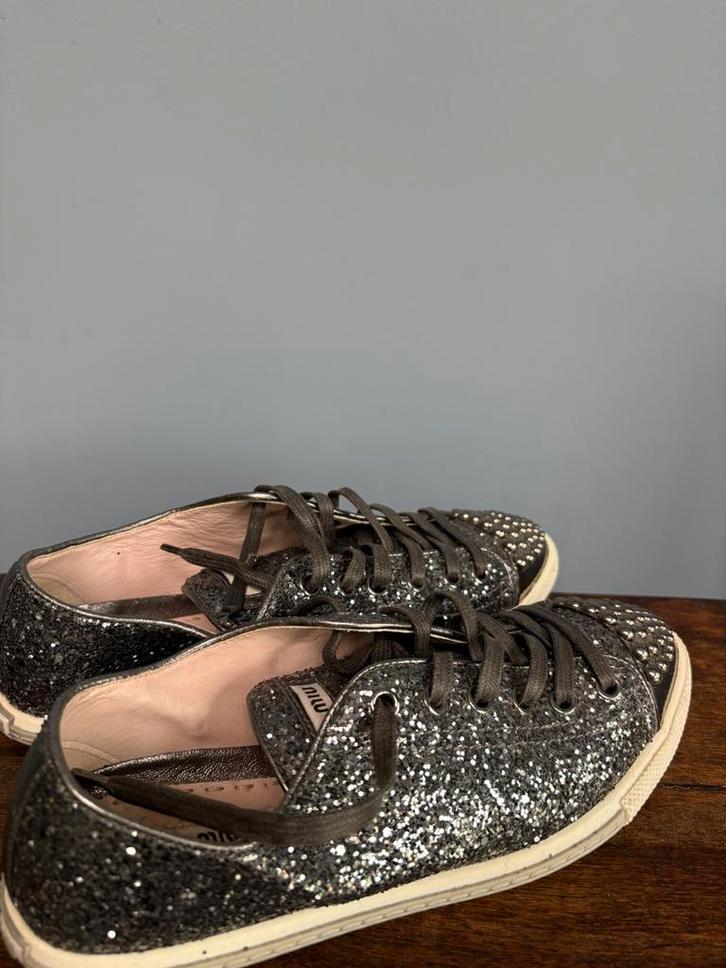 Miu Miu glitter sneakers, Kleding | Dames, Schoenen, Gedragen, Sneakers of Gympen, Zwart, Ophalen of Verzenden