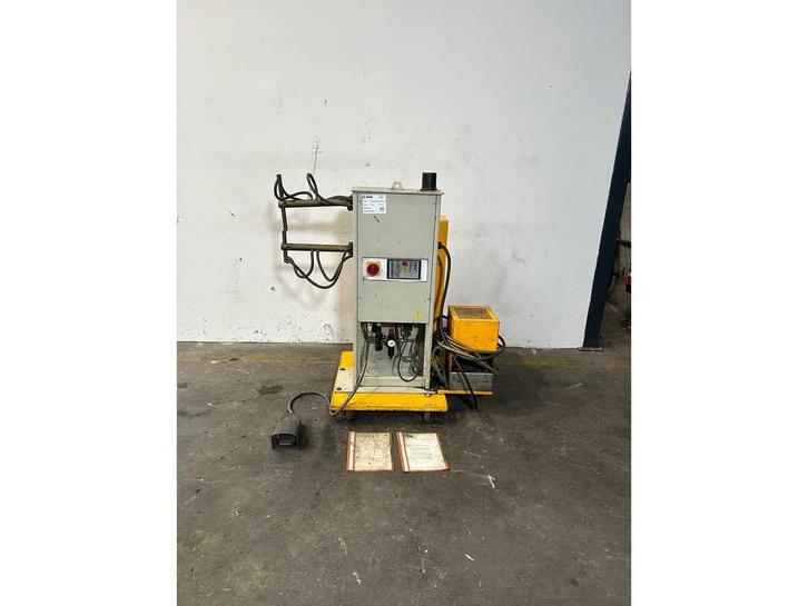 TECNA - 4608N - Spot welding machines - 1996, Zakelijke goederen, Overige Zakelijke goederen