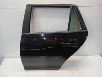 Portier links achter Volkswagen Golf beschikbaar voor biedingen