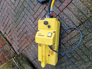 Hogedrukreiniger Kärcher 695 beschikbaar voor biedingen